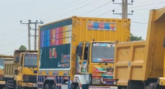 Sri Lanka Bans Sand Transport During School Hours